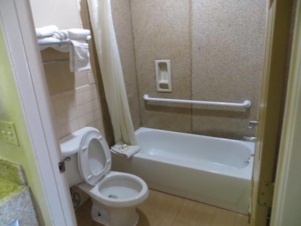 ซูเปอร์ 8 บาย วินด์แฮม กัลเวสตัน Hotel กาลเวสตัน ภายนอก รูปภาพ